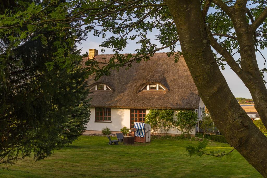 Dat Witte Hus Moritzdorf Ruegen Ferienwohnungen - Ruhige Lage Exteriör bild